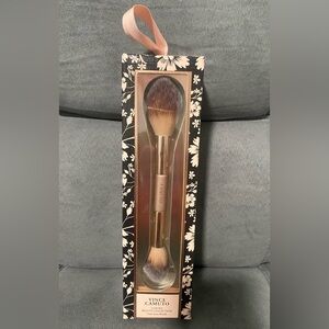 Vince Camuto Luxury Cream & Powder Duo Face Brush Rose Gold NEW